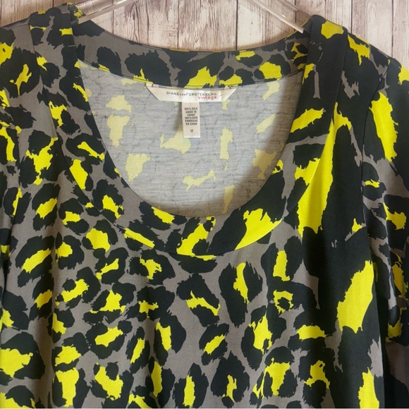 Diane von Furstenberg 'Laetitia' Silk Jersey Dress - Picture 3 of 8